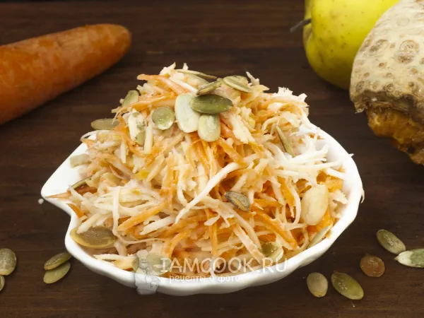 Фото блюда: Салат из сельдерея с яблоком и морковью