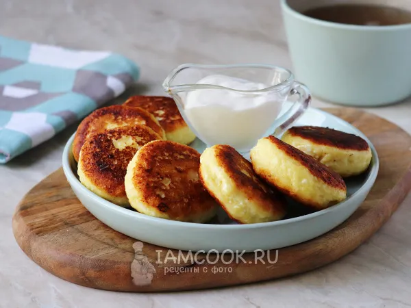 Фото блюда: Сырники из творога с кокосовой стружкой