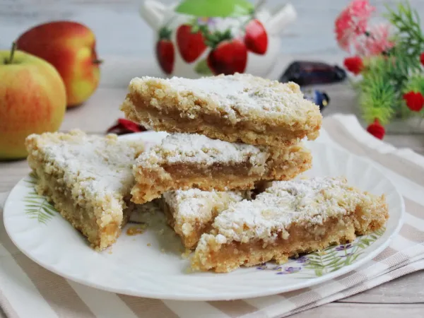 Фото блюда: Постный насыпной пирог с яблоками