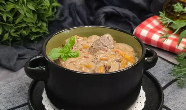 Фото блюда: Куриная печень в сырном соусе