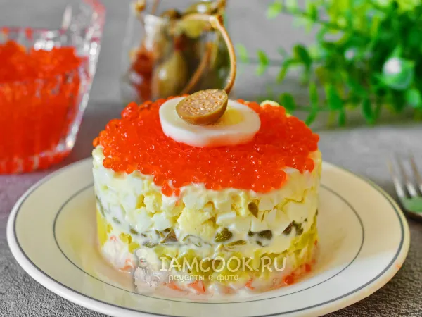 Фото блюда: Салат «Креветки под шубой» с красной икрой