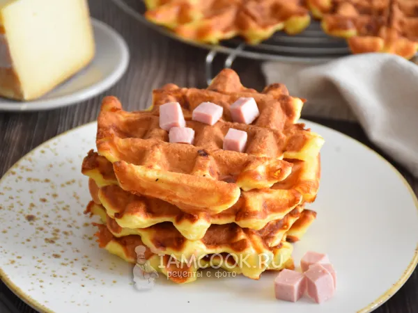 Фото блюда: Венские вафли с ветчиной и сыром в вафельнице