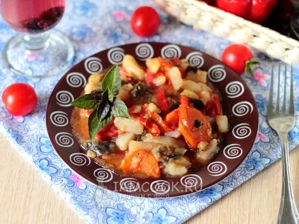 Фото блюда: Баклажаны с картофелем в мультиварке