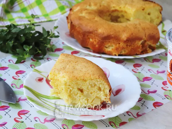 Фото блюда: Шарлотка на ряженке (с яблоками)