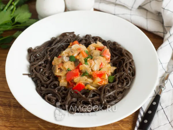 Фото блюда: Гречневая лапша с грибами