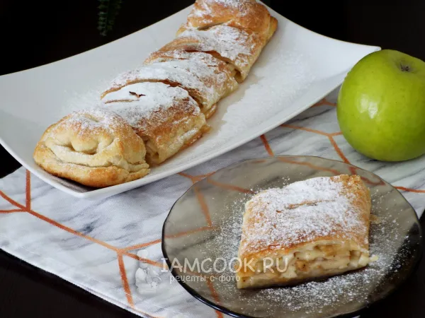 Фото блюда: Штрудель с бананом и яблоком