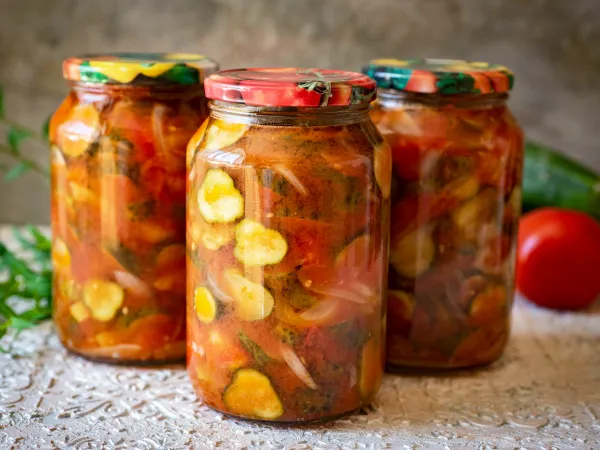 Фото блюда: Салат из резаных огурцов на зиму