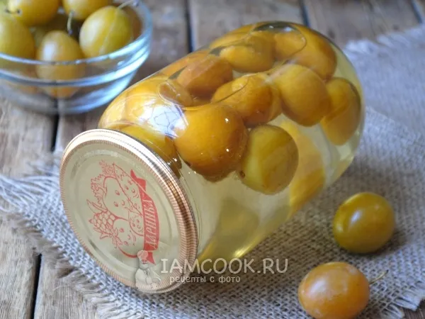 Фото блюда: Компот из желтой сливы на зиму