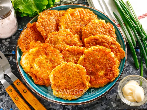 Фото блюда: Вафельные коржи с фаршем и сыром