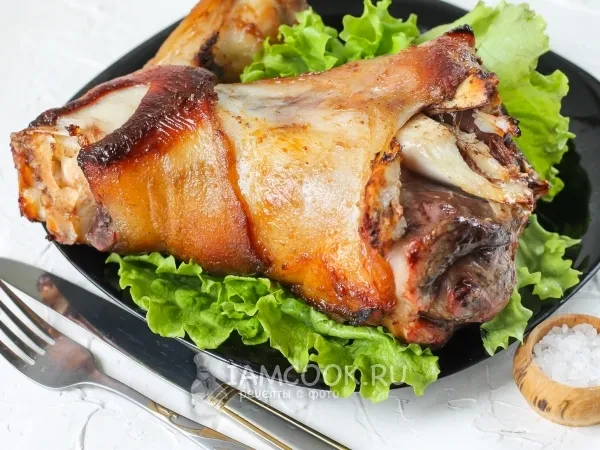 Фото блюда: Рулька свиная, запеченная в духовке в рукаве