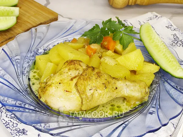 Фото блюда: Куриные голени с картошкой на сковороде