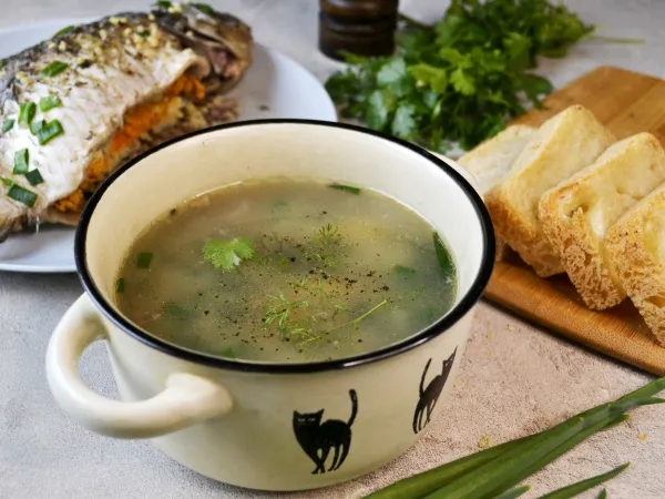 Фото блюда: Уха из карасей с пшеном