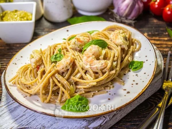 Фото блюда: Паста с креветками в сливочным соусом с песто