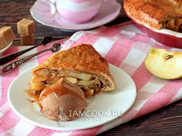 Фото блюда: Яблочный пирог «Завиток» (из слоеного теста)