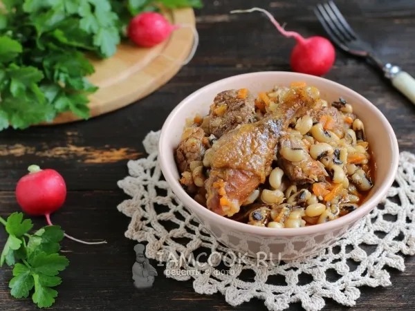 Фото блюда: Тушеная утка с фасолью