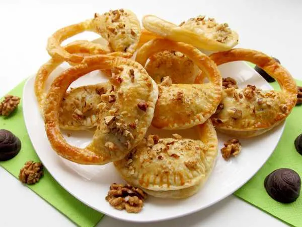 Фото блюда: Слоеные пирожки «Сумочки»