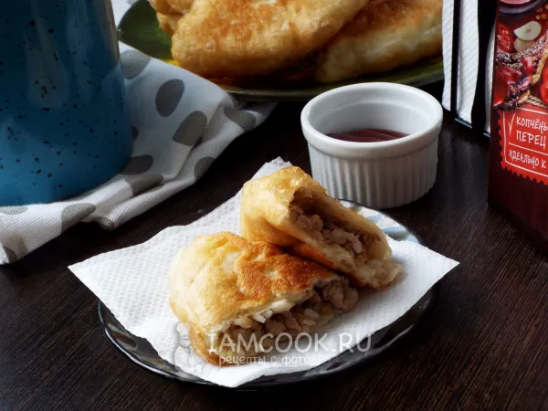 Фото блюда: Жареные пирожки с мясом и рисом