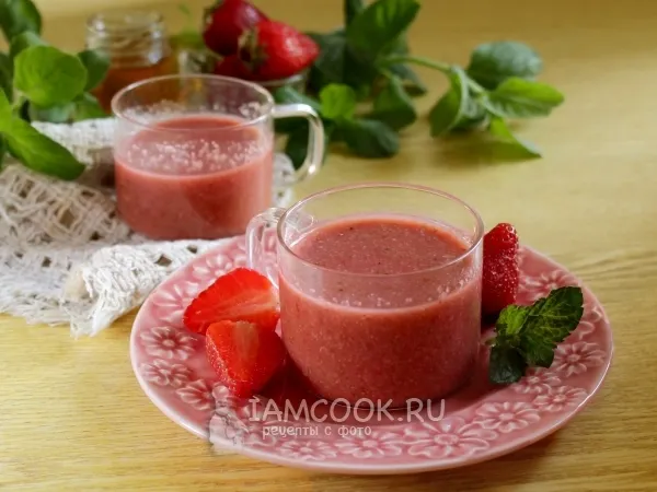 Фото блюда: Смузи с авокадо и клубникой