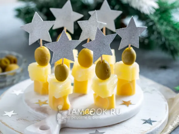 Фото блюда: Канапе с ананасом и сыром