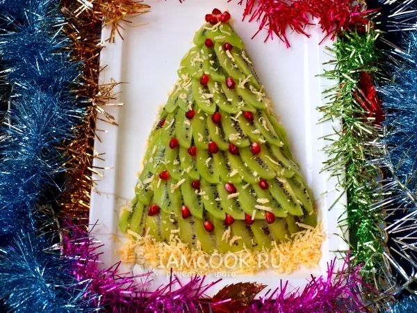 Фото блюда: Салат «Ёлочка» с киви