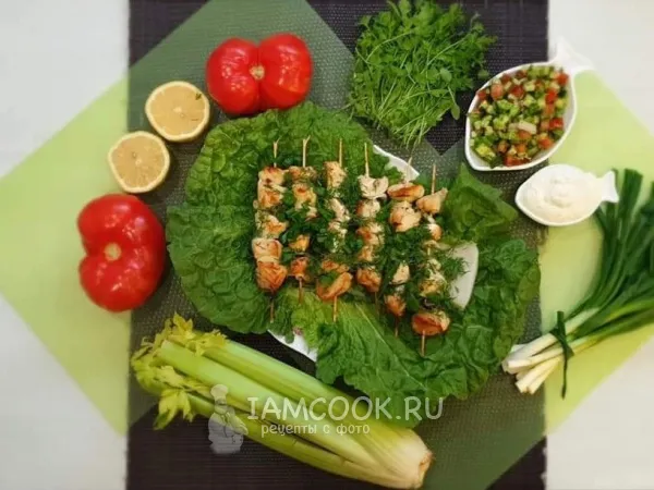 Фото блюда: Шиш-таук (ливанский куриный шашлычок)