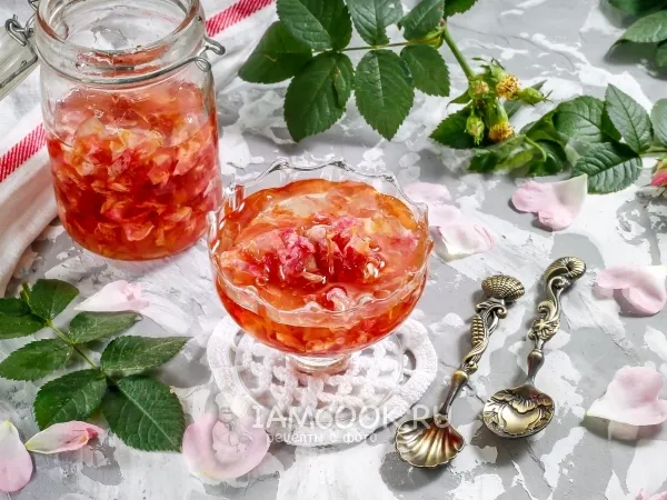 Фото блюда: Варенье из лепестков шиповника