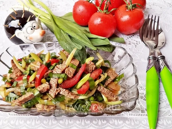 Фото блюда: Салат с говядиной и черемшой