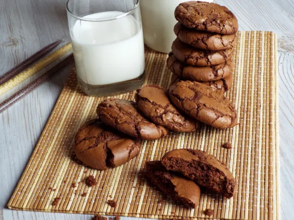 Фото блюда: Шоколадное печенье «Брауни» с трещинками