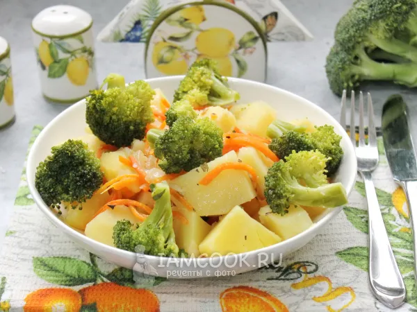 Фото блюда: Тушеная картошка с брокколи