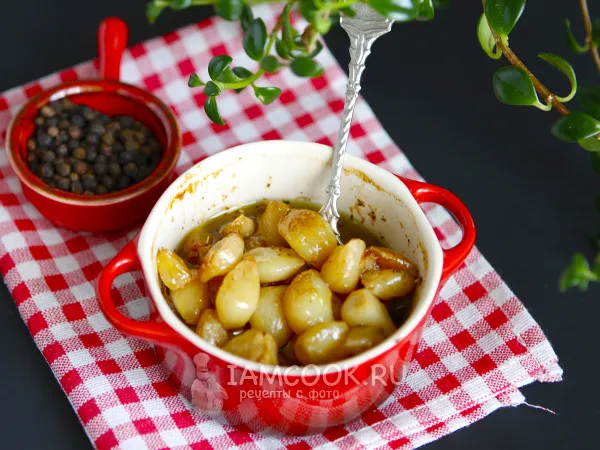 Фото блюда: Чеснок, запеченный в масле