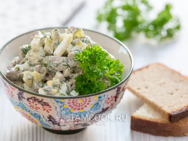 Фото блюда: Салат с куриными сердечками и солеными огурцами