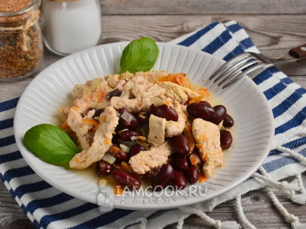 Фото блюда: Тушеная индейка с фасолью