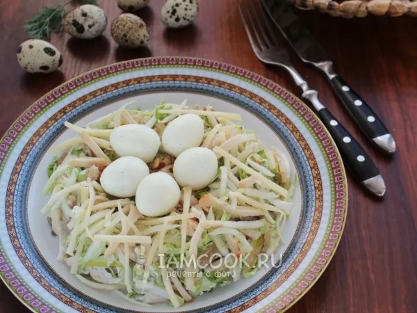 Фото блюда: Салат «Гнездо глухаря» с капустой