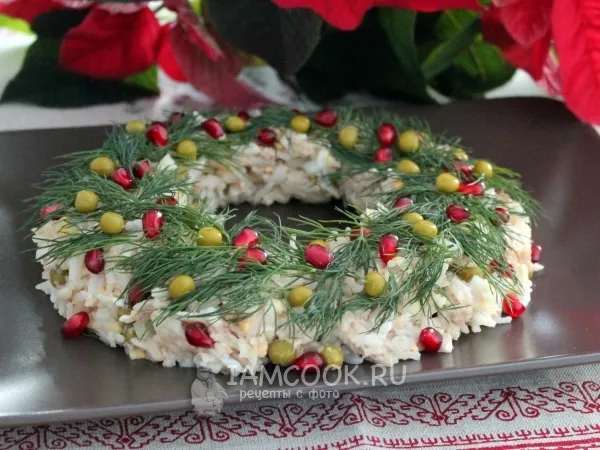 Фото блюда: Салат «Новогодний венок»