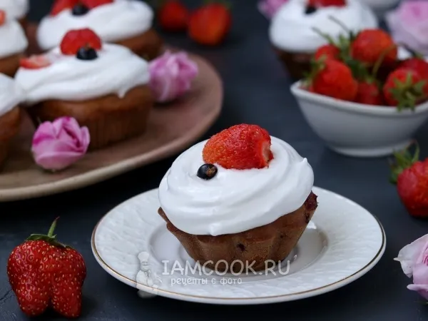 Фото блюда: Кексы с ягодной начинкой