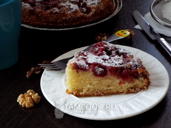 Фото блюда: Бостонский пирог с клюквой и грецкими орехами