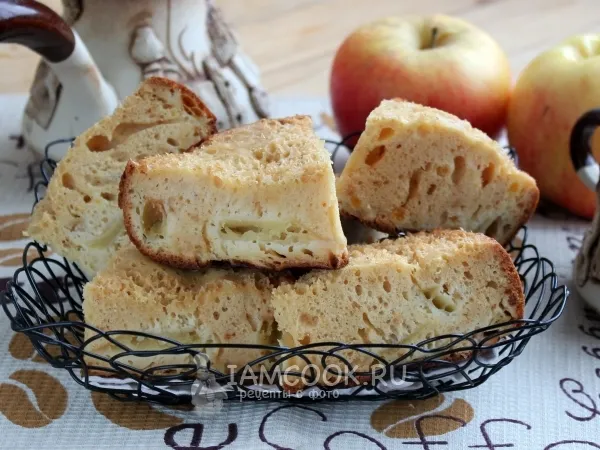 Фото блюда: Кекс с яблоками и киселем