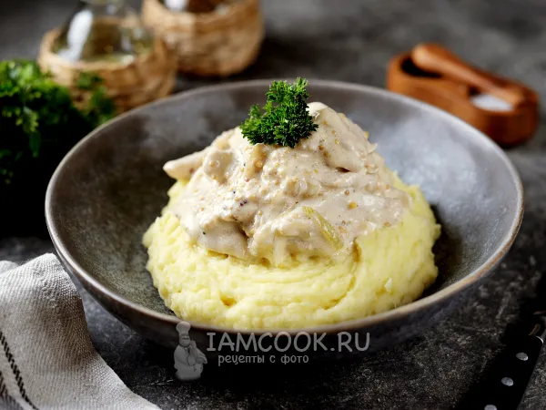 Фото блюда: Курица в горчичном соусе на сковороде