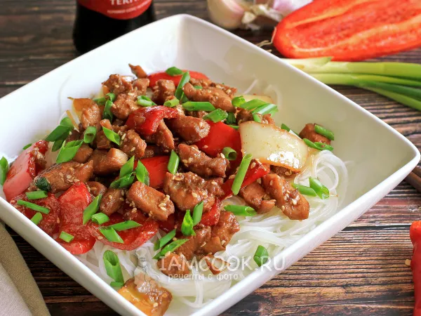 Фото блюда: Фунчоза с курицей и овощами терияки