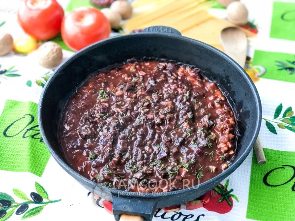 Фото блюда: Томатный соус с грибами и орехами