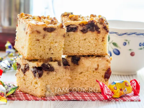 Фото блюда: Пирог с творогом и вяленой вишней