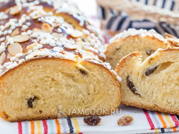 Фото блюда: Козунак (болгарский пасхальный кулич)