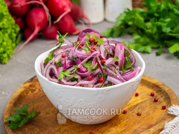 Фото блюда: Маринованный красный лук для салата