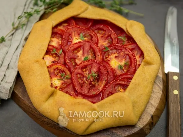 Фото блюда: Кукурузная галета с творогом и помидорами