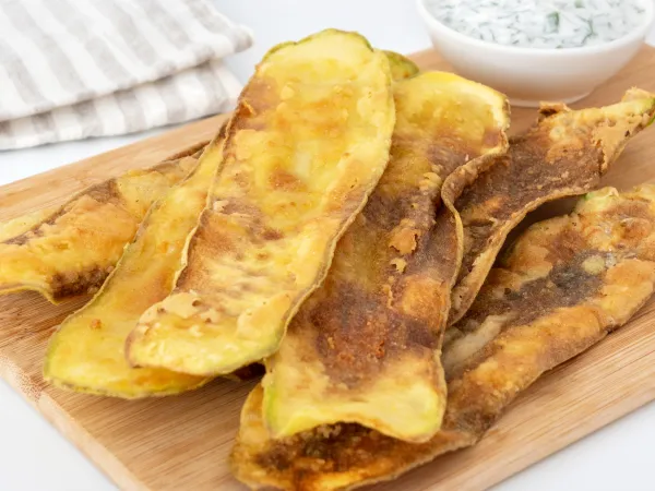 Фото блюда: Жареные кабачки в кукурузной муке (по-гречески)