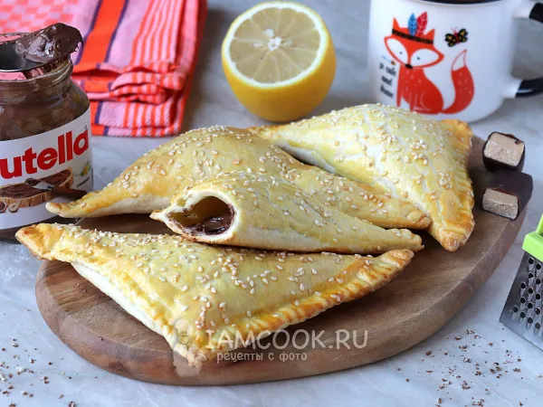 Фото блюда: Слойки с нутеллой (из слоеного теста)