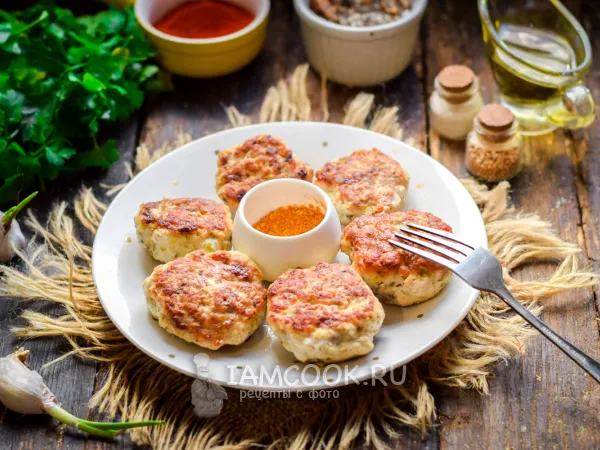 Фото блюда: Куриные котлеты с кабачками и грибами