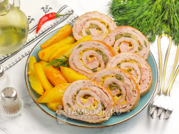 Фото блюда: Рулет из свиной шеи с начинкой в духовке