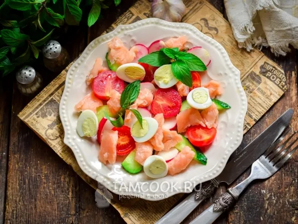 Фото блюда: Салат с перепелиными яйцами и семгой