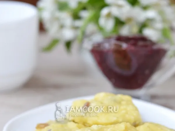 Фото блюда: Сырники с изюмом в микроволновке